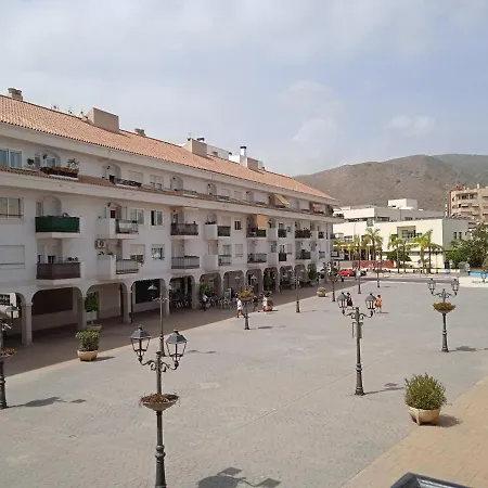 Doble Bano Privado Y Cocina Compartida