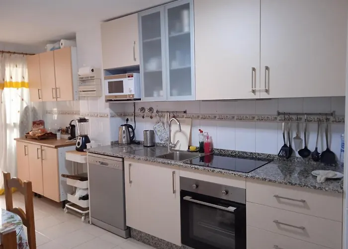 Апартаменты Doble Bano Privado Y Cocina Compartida *